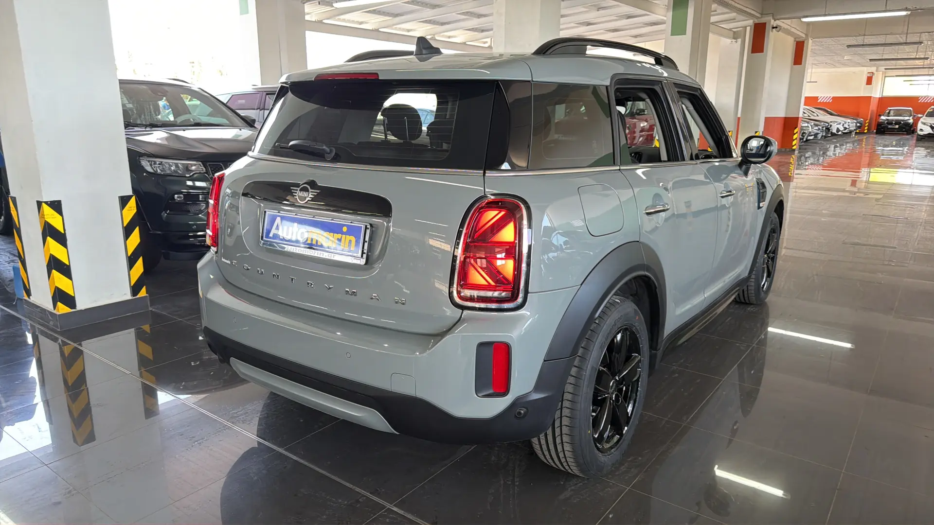 View 4 - Mini Countryman - 2022
