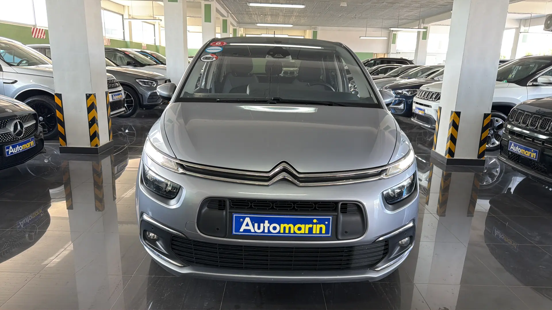View 2 - Citroen C4 Picasso - 2018