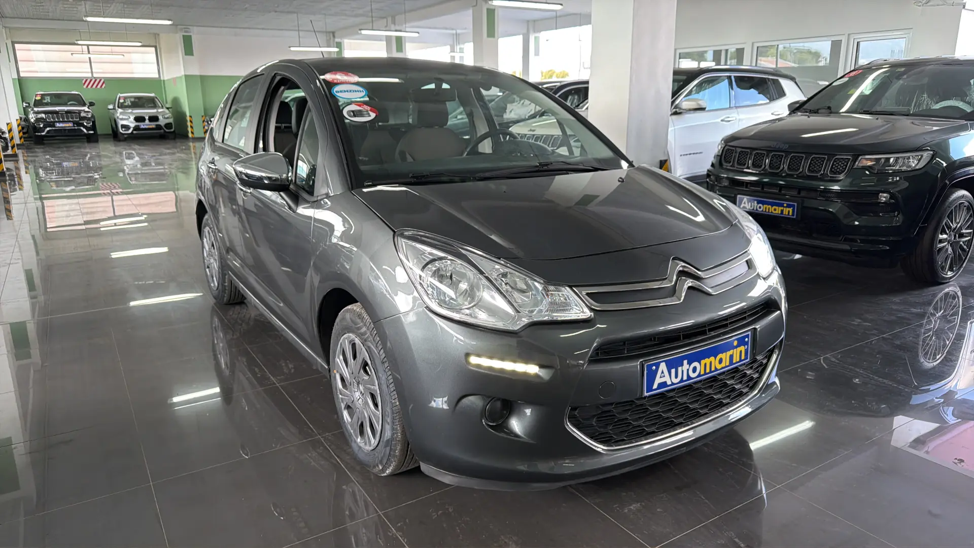 View 3 - Citroen C3 - 2015