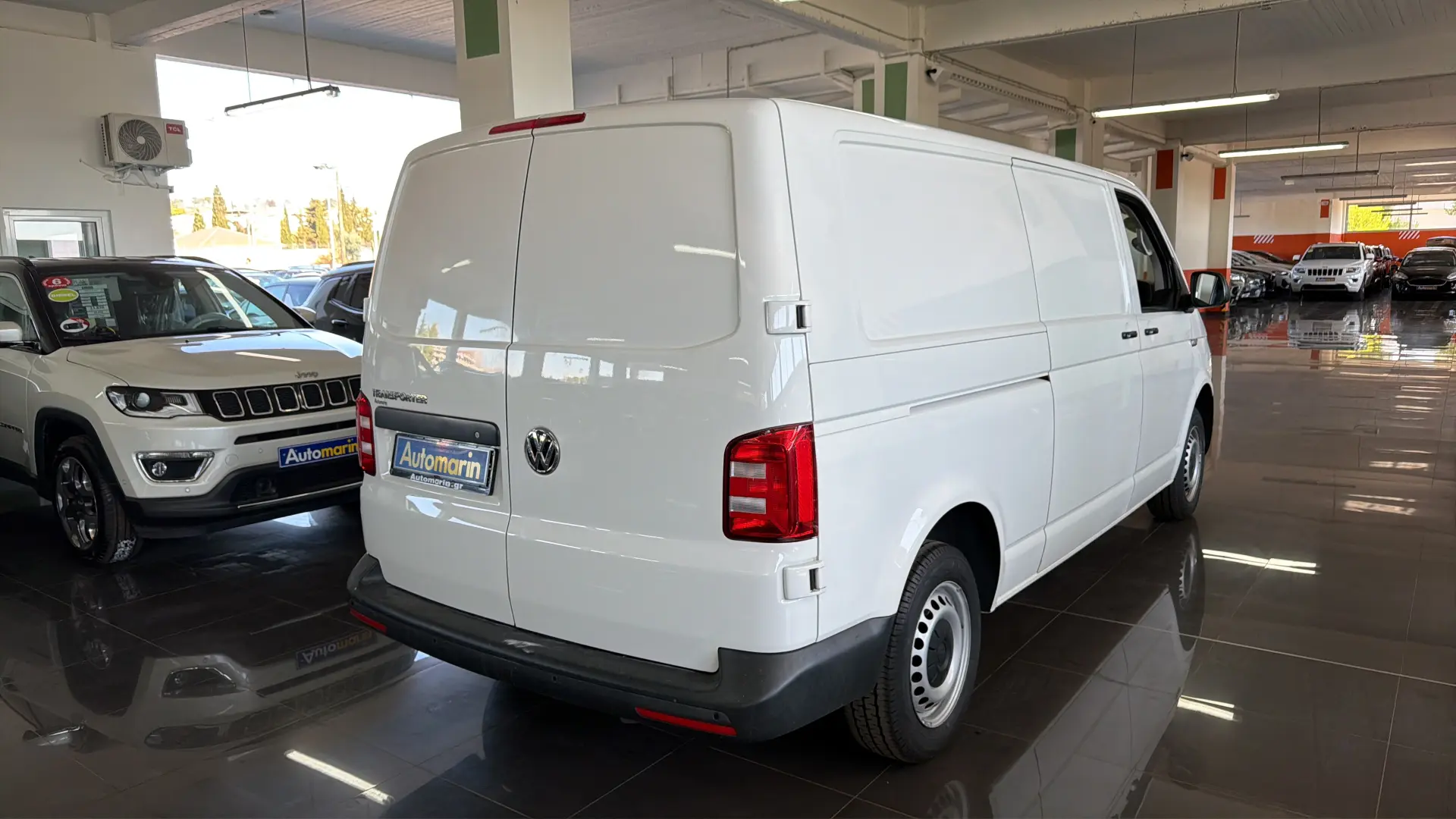 View 4 - Volkswagen T6 - 2019