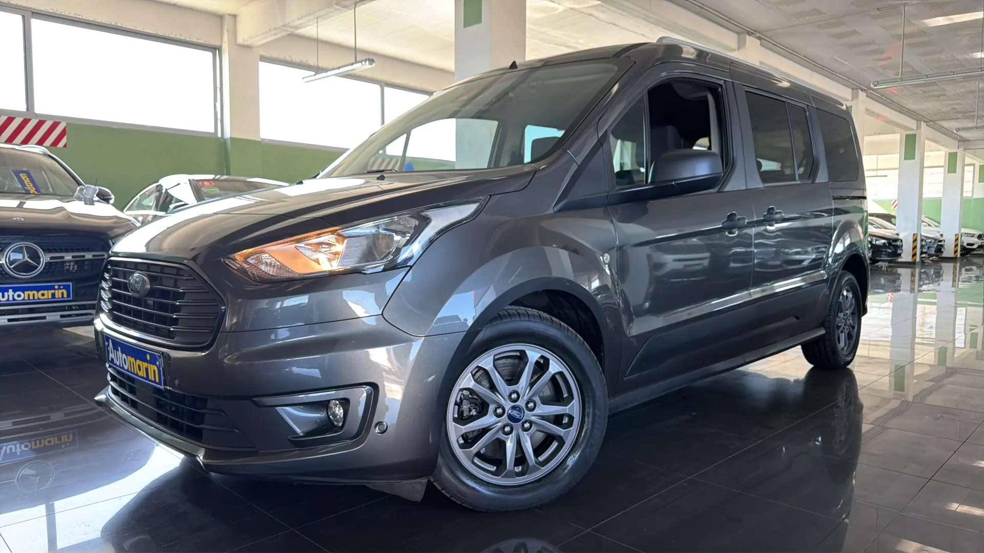 View 1 - Ford Grand Tourneo - 2020