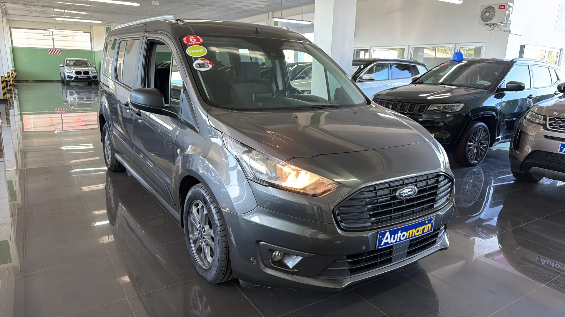 View 3 - Ford Grand Tourneo - 2020