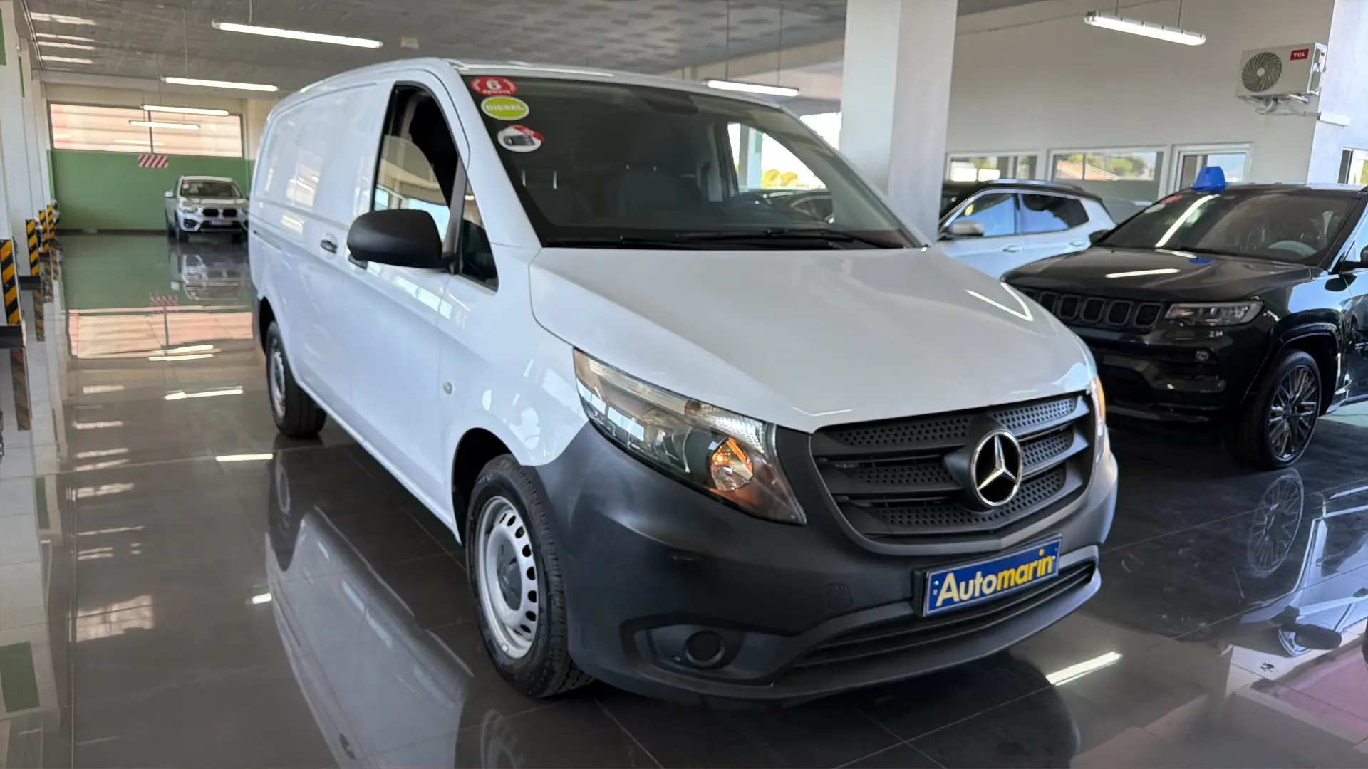 View 3 - Mercedes-Benz Vito - 2021