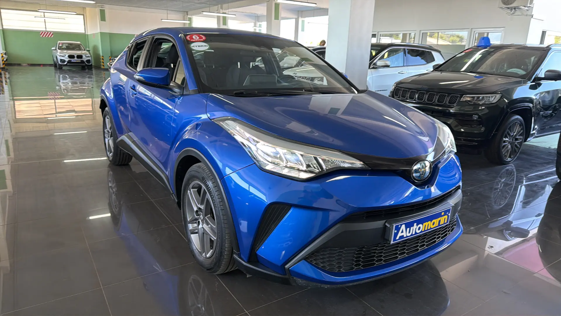 View 3 - Toyota C-HR - 2022