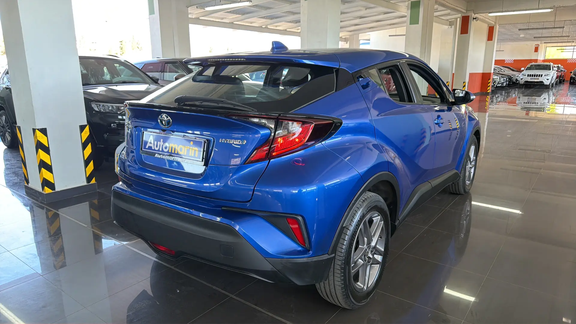 View 4 - Toyota C-HR - 2022
