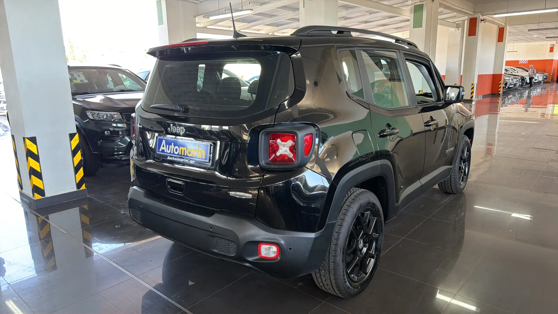 View 4 - Jeep Renegade - 2019