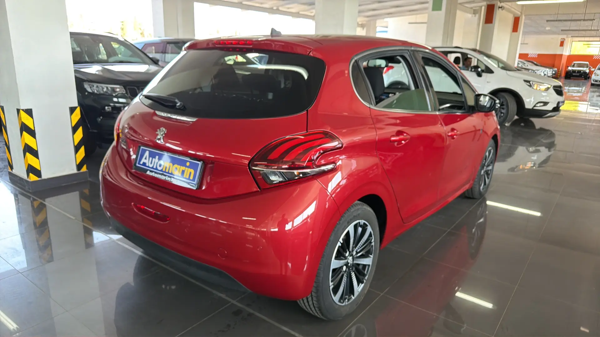 View 4 - Peugeot 208 - 2019