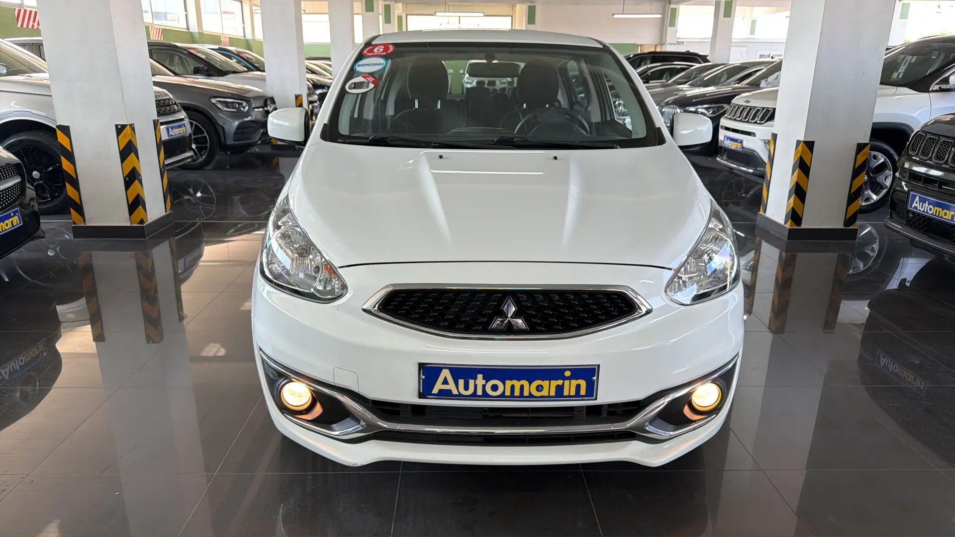 View 2 - Mitsubishi Space Star - 2017