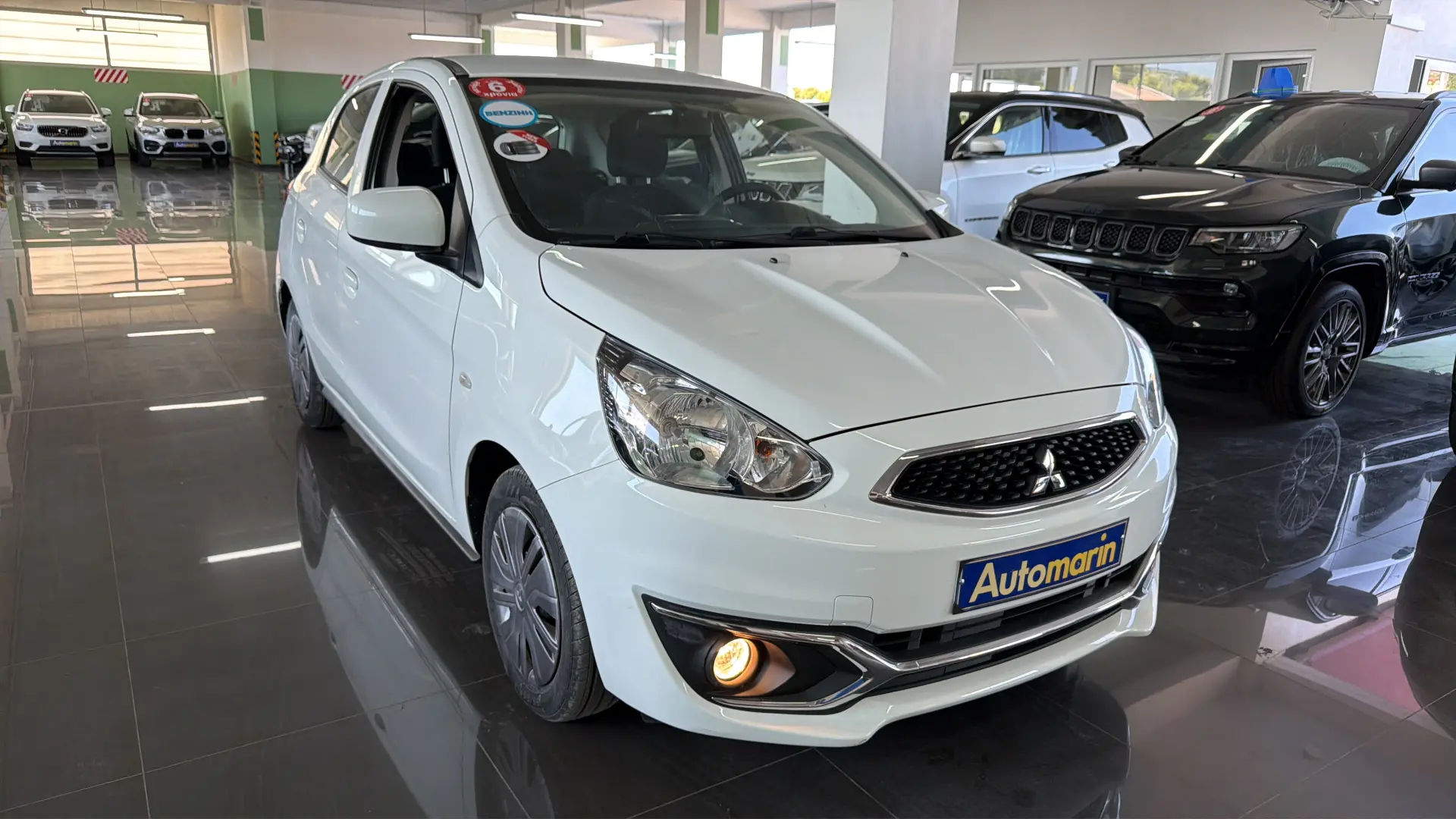 View 3 - Mitsubishi Space Star - 2017