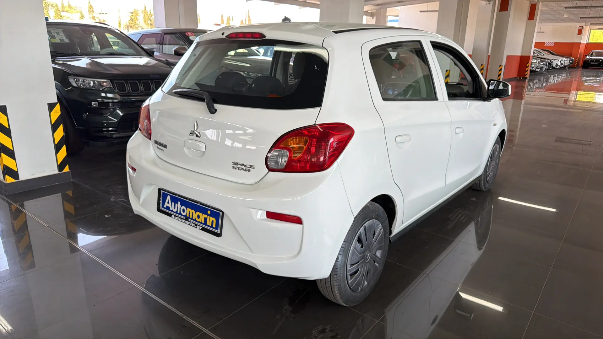 View 4 - Mitsubishi Space Star - 2017