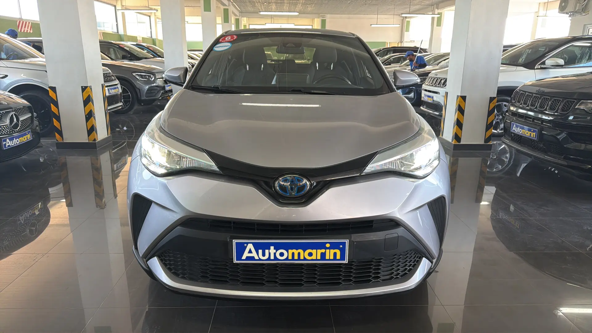 View 2 - Toyota C-HR - 2022