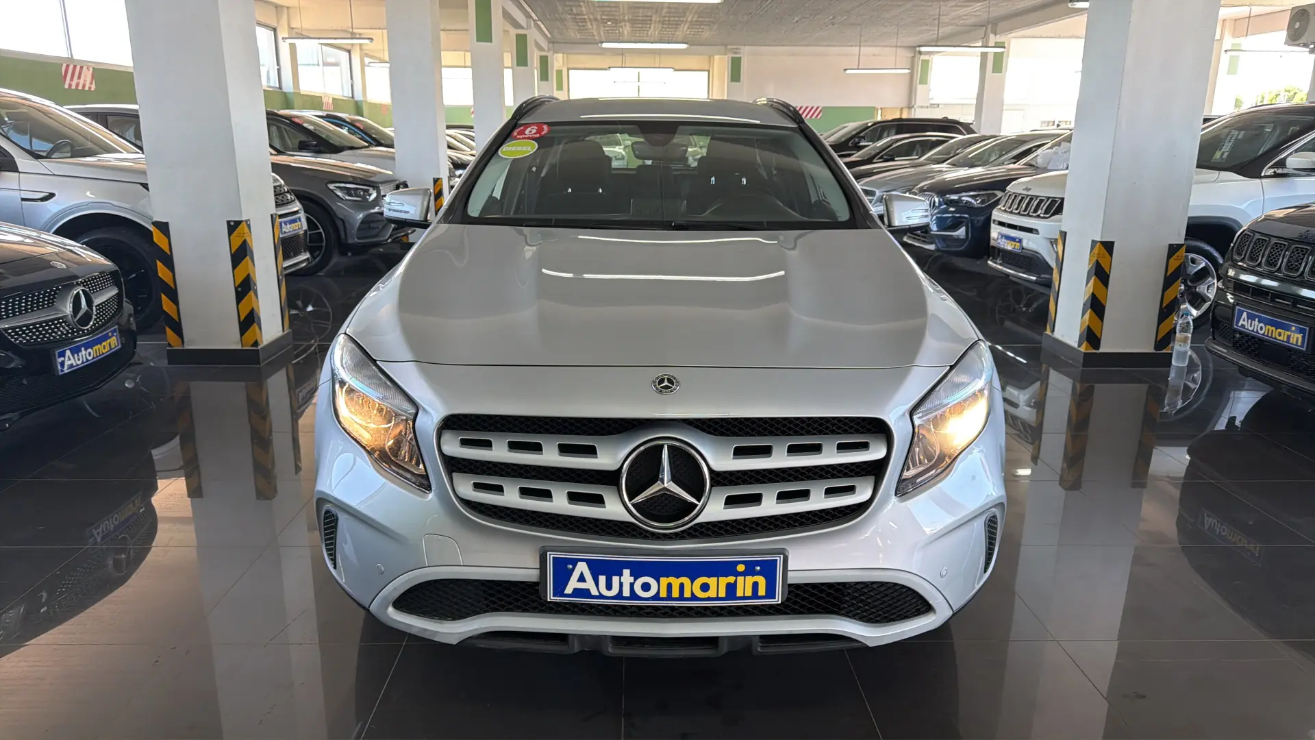 View 2 - Mercedes-Benz GLA 180 - 2018