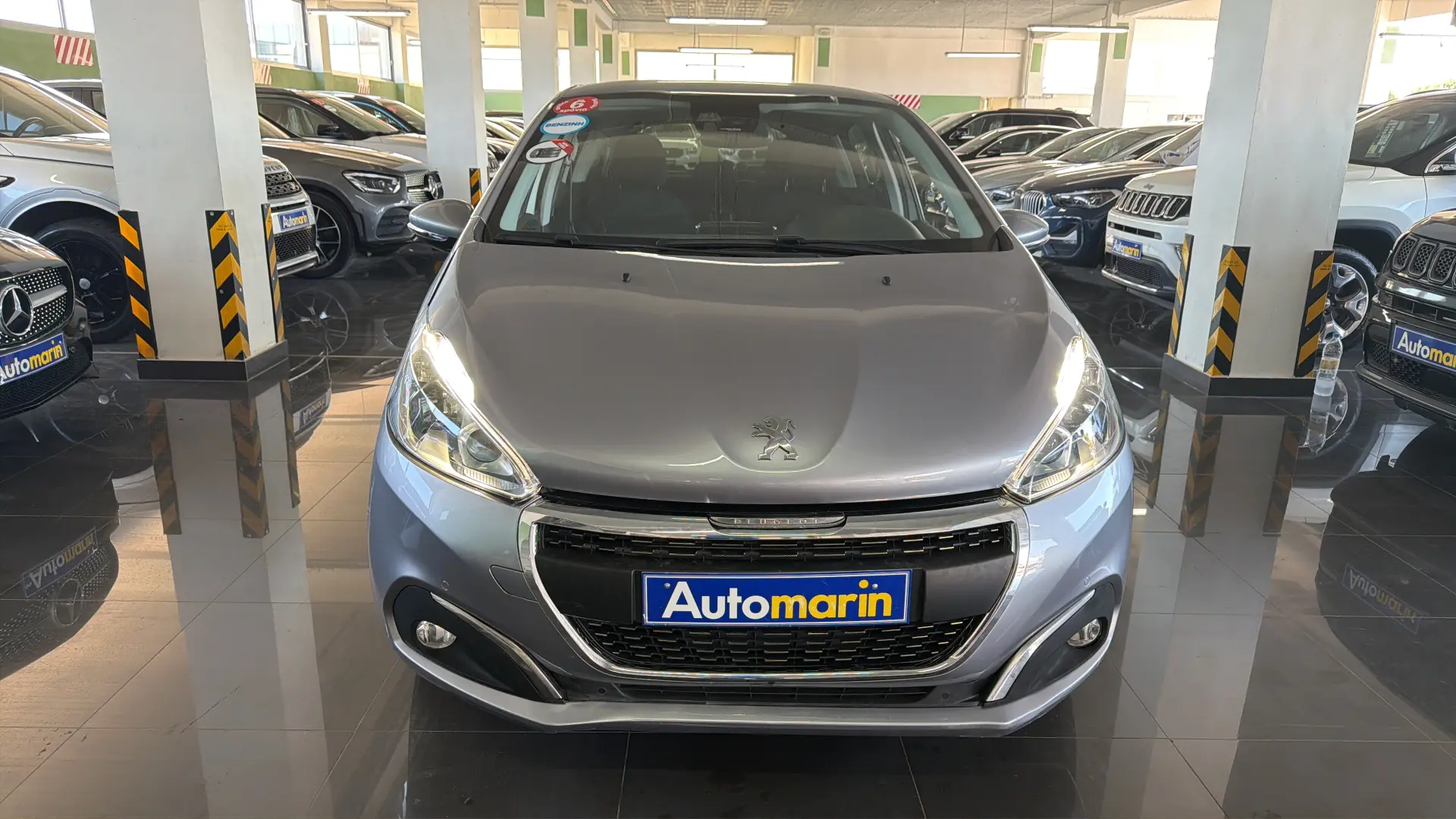 View 2 - Peugeot 208 - 2019