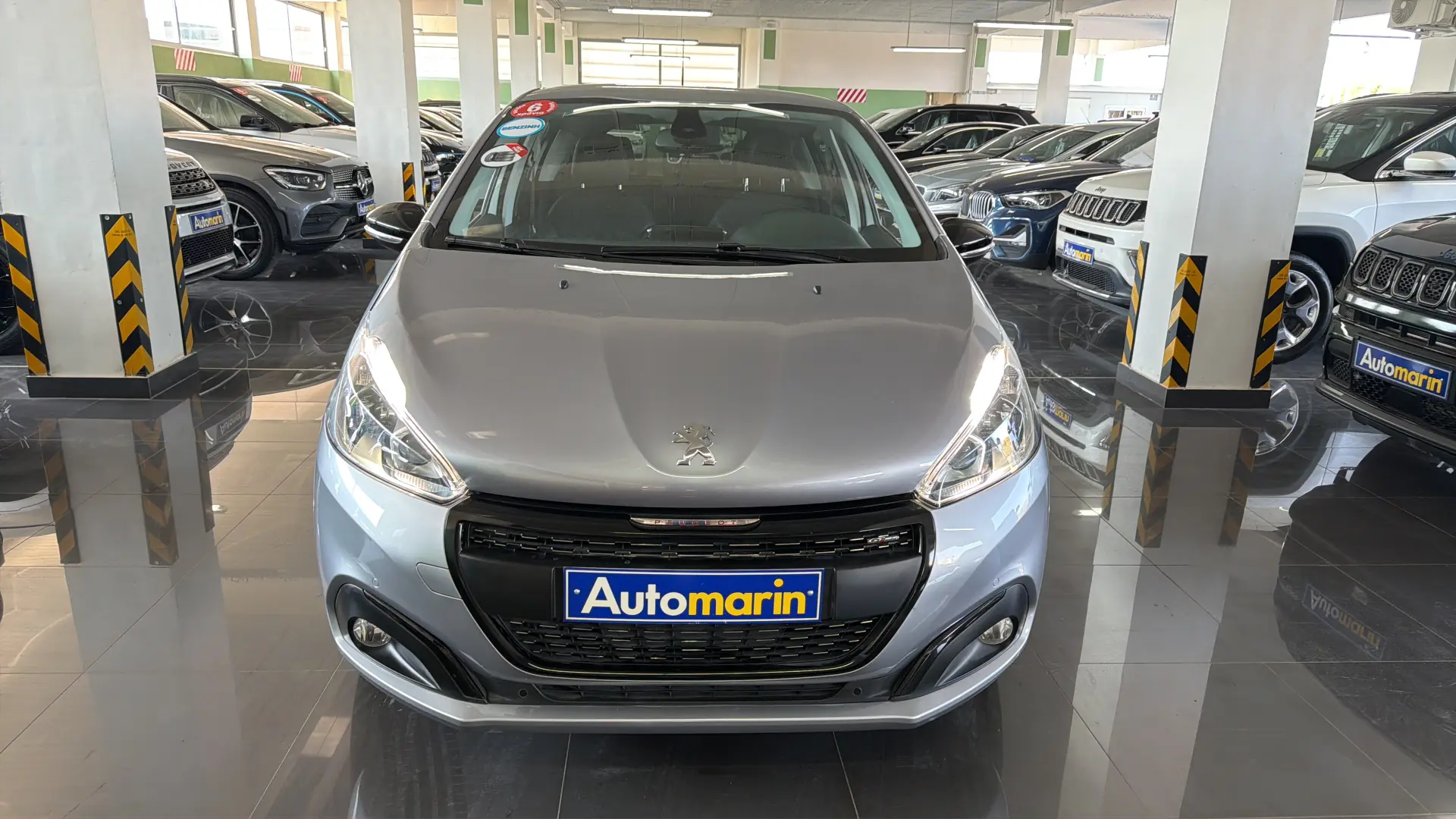 View 2 - Peugeot 208 - 2019