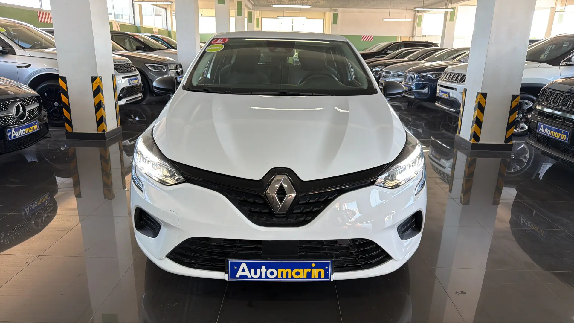 View 2 - Renault Clio - 2022