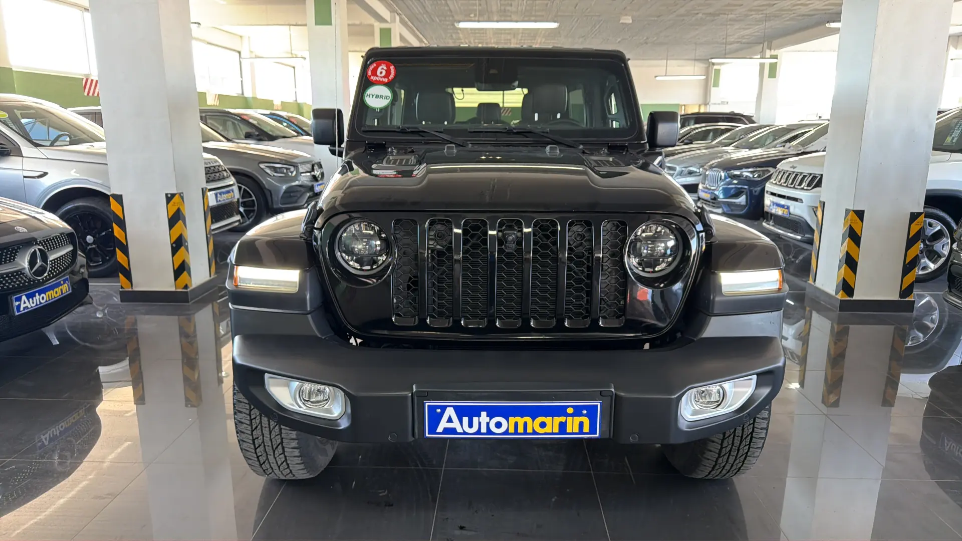 View 2 - Jeep Wrangler - 2022