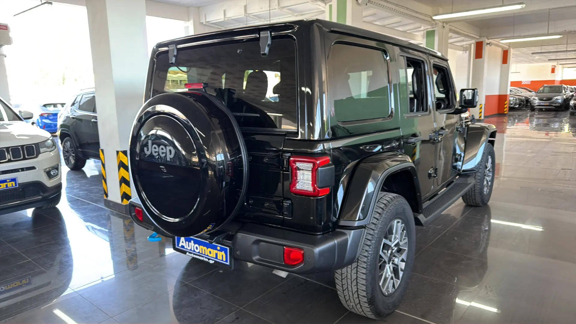 View 4 - Jeep Wrangler - 2022