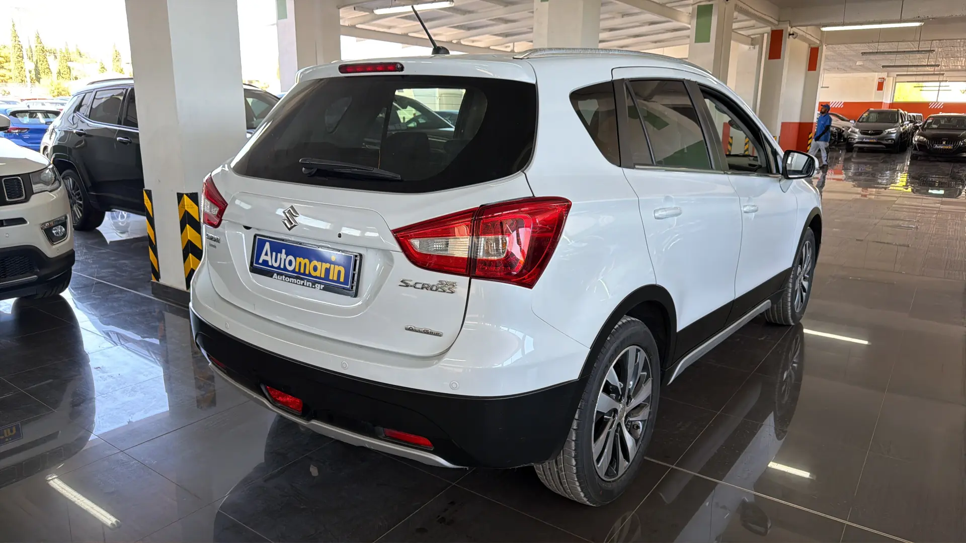 View 4 - Suzuki SX4 S-Cross - 2019