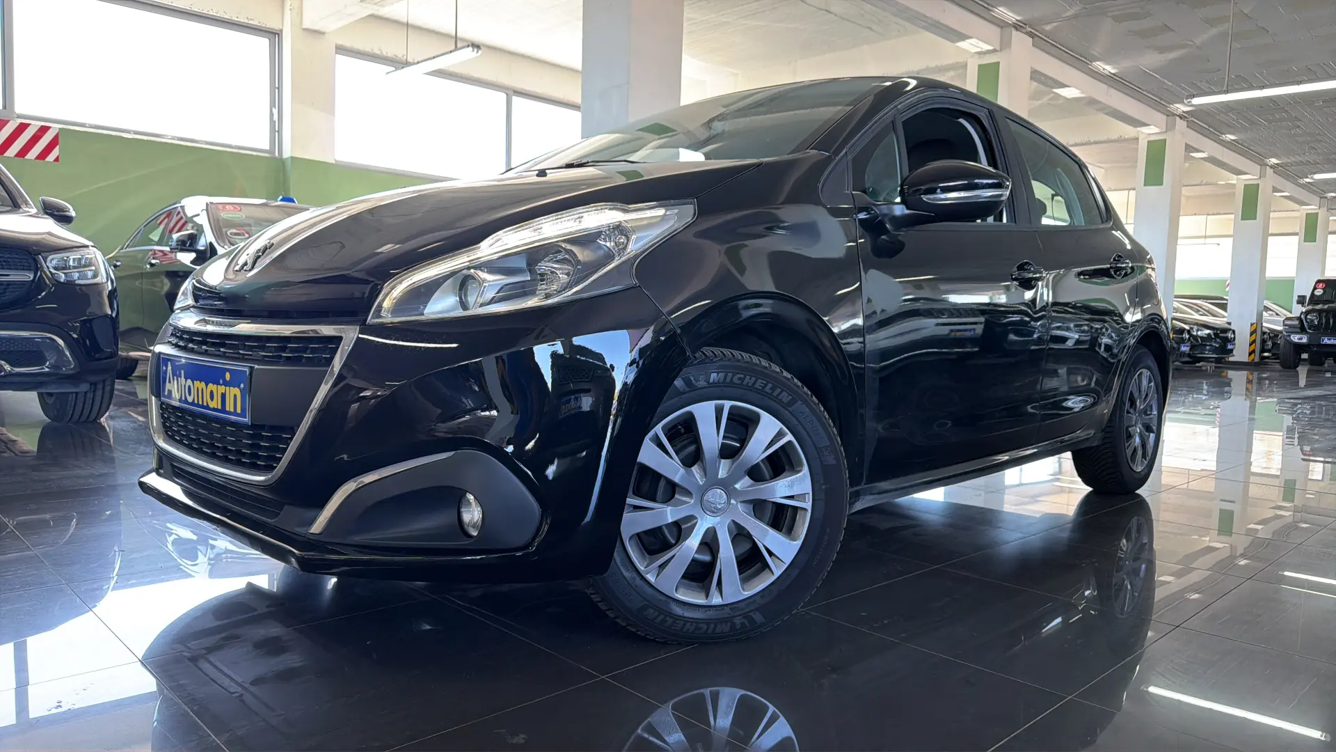 View 1 - Peugeot 208 - 2019