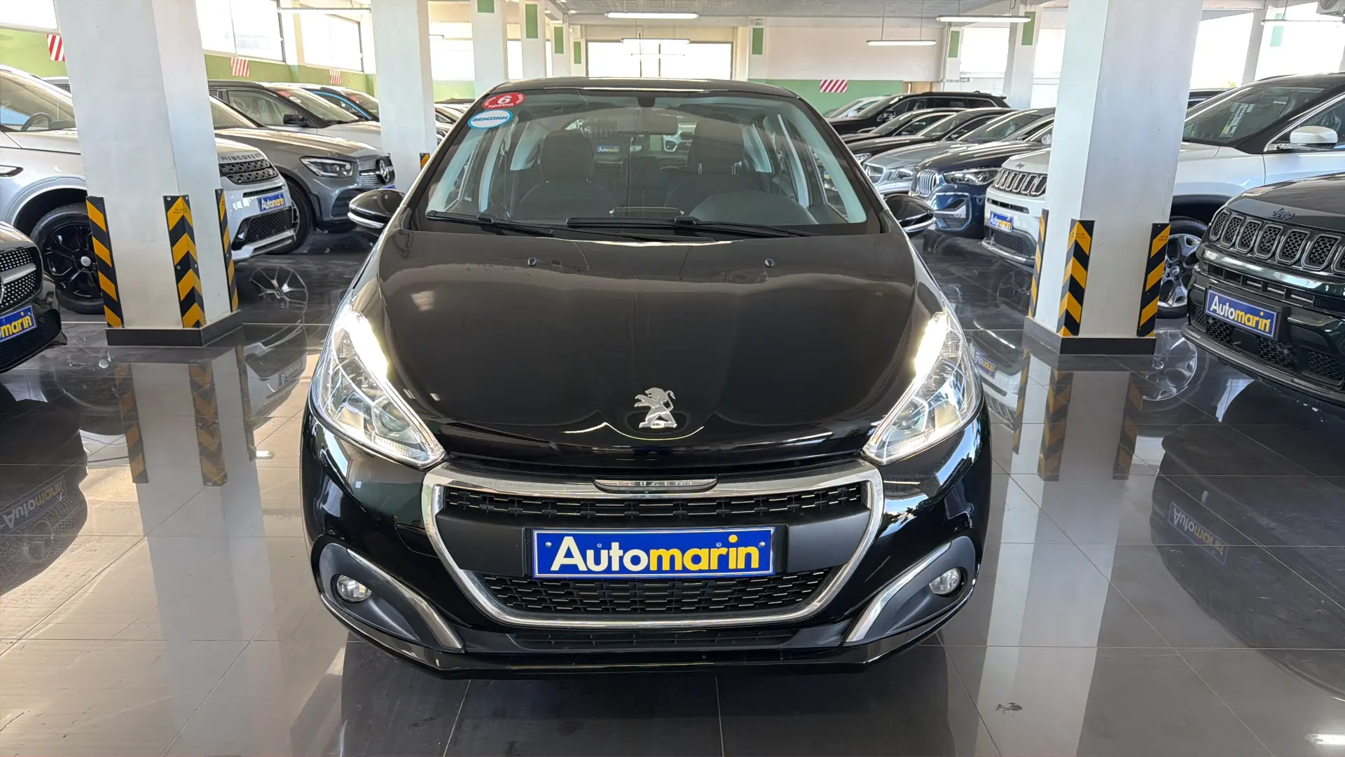 View 2 - Peugeot 208 - 2019
