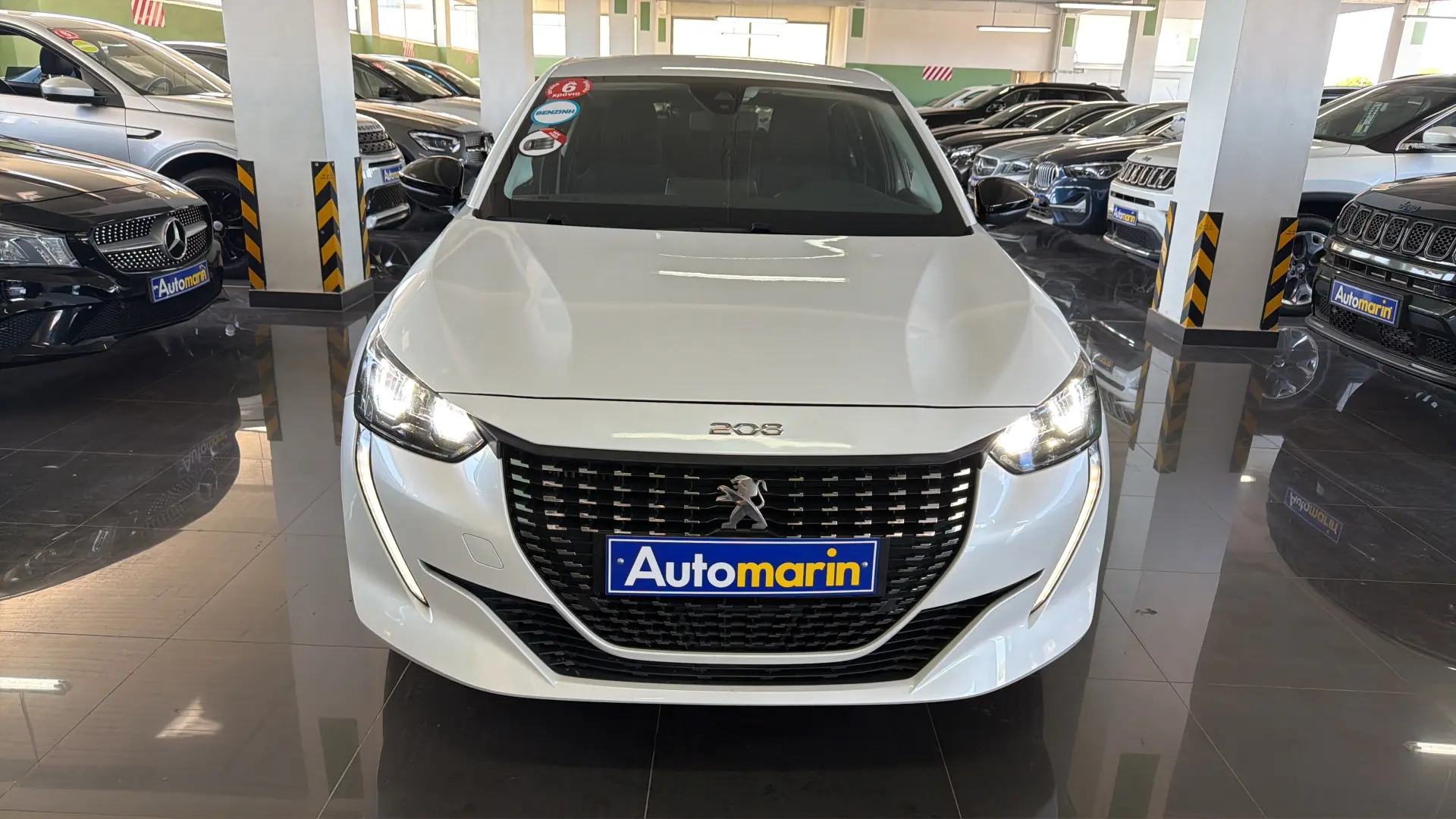 View 2 - Peugeot 208 - 2022