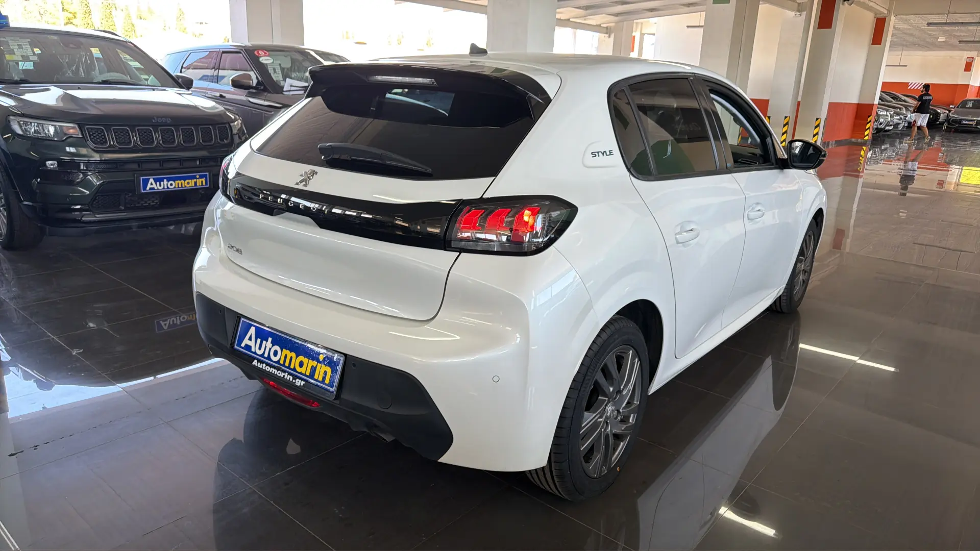 View 4 - Peugeot 208 - 2022