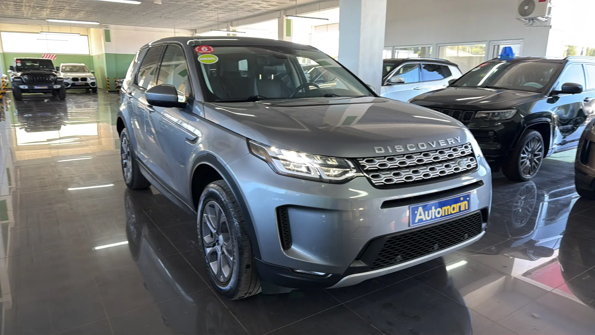 View 3 - Land Rover Discovery Sport - 2019