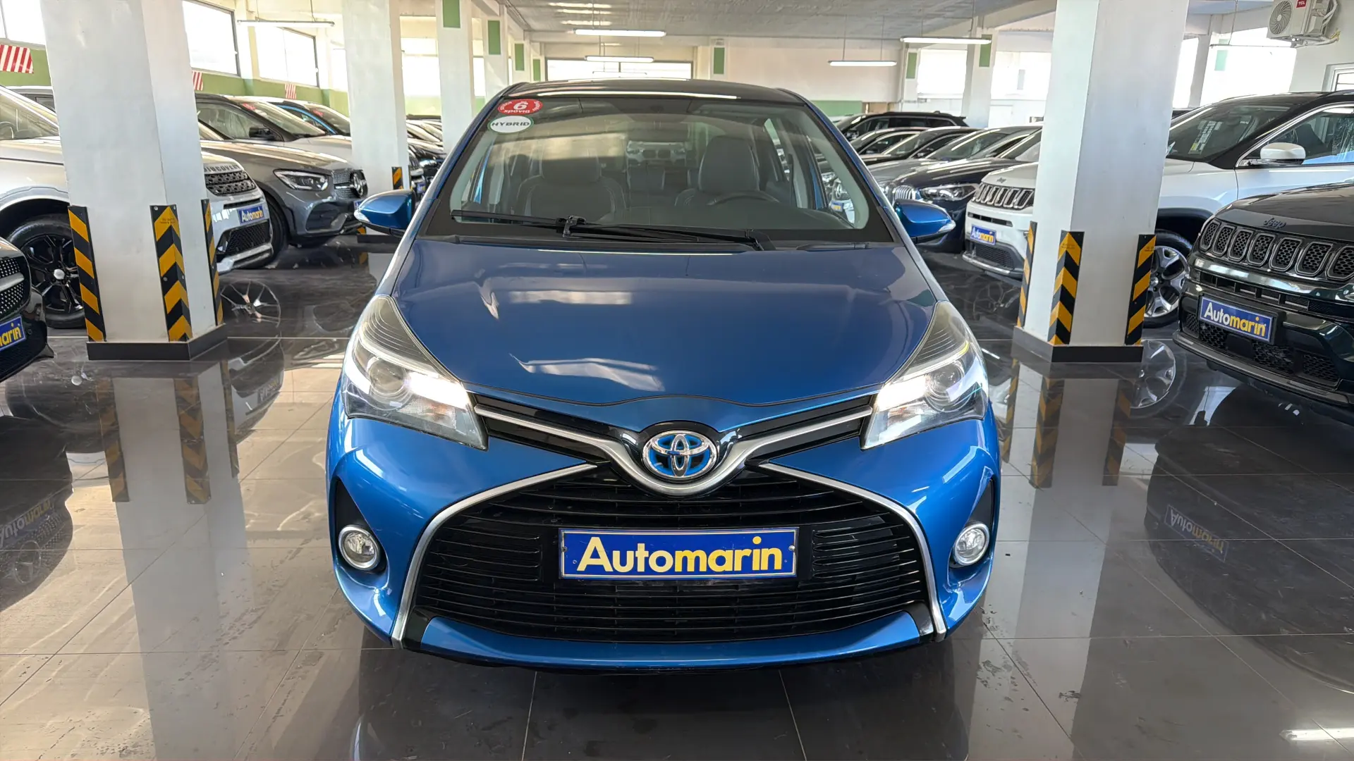 View 2 - Toyota Yaris - 2015