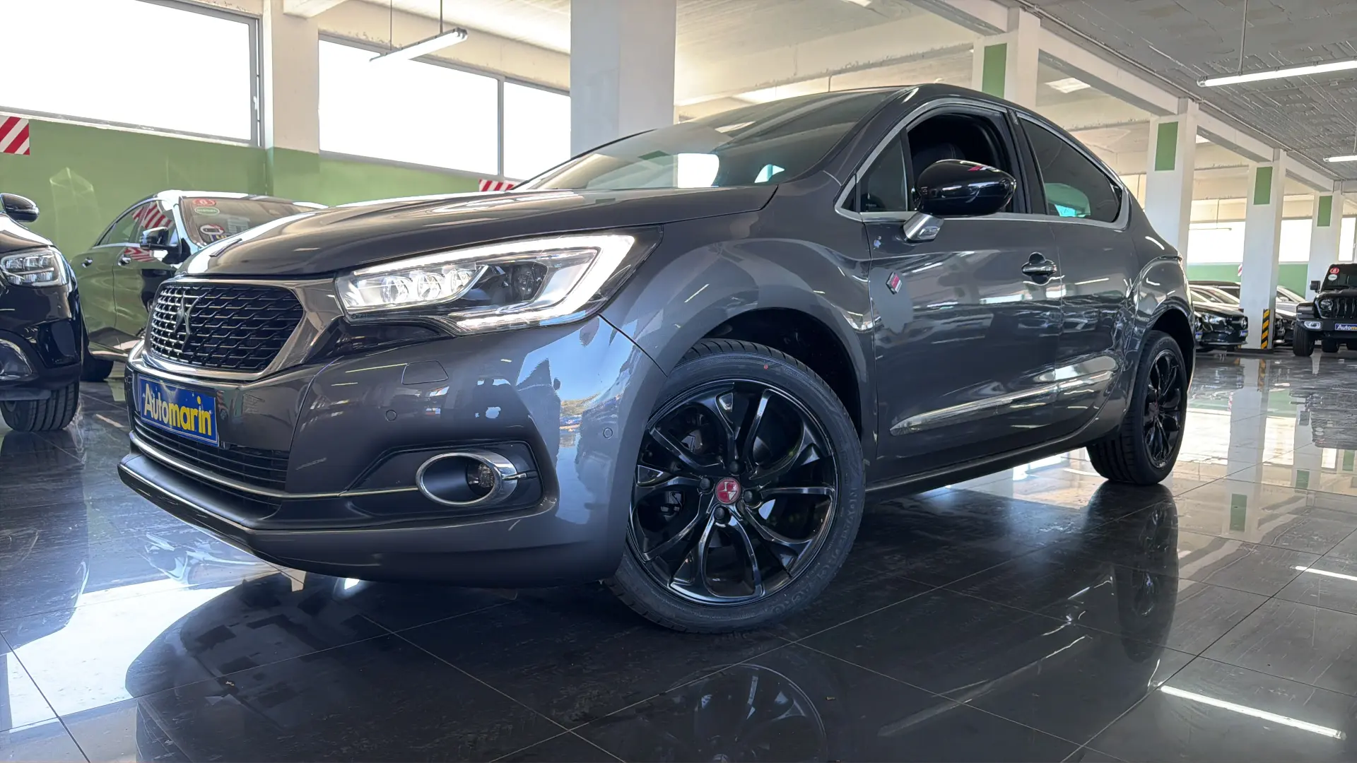 View 1 - DS DS4 - 2018