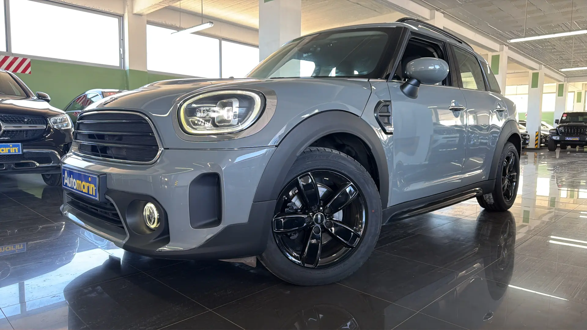 View 1 - Mini Countryman - 2022