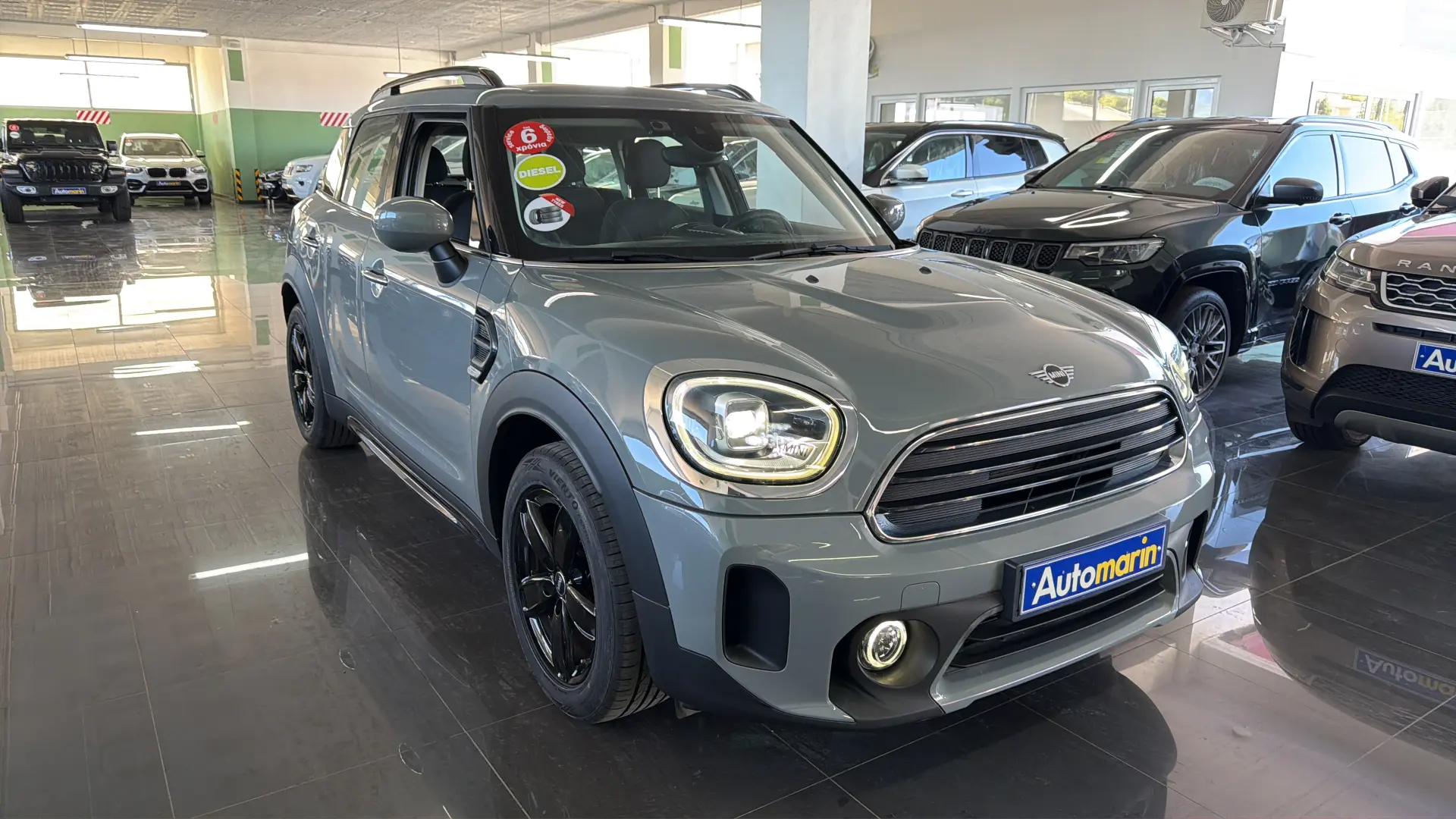 View 3 - Mini Countryman - 2022