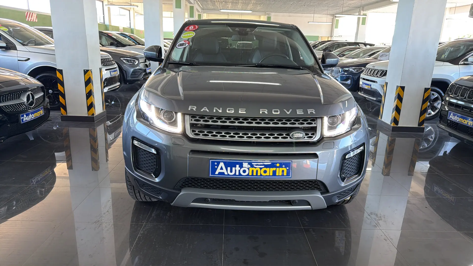 View 2 - Land Rover Range Rover Evoque - 2018
