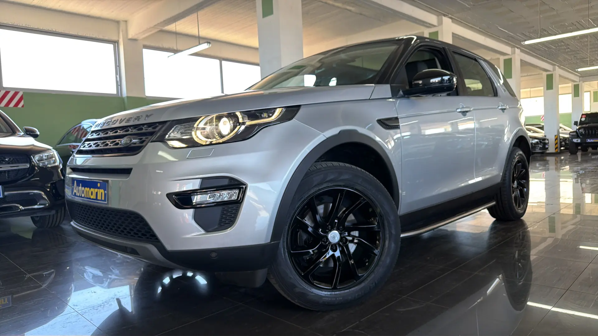 View 1 - Land Rover Discovery Sport - 2017