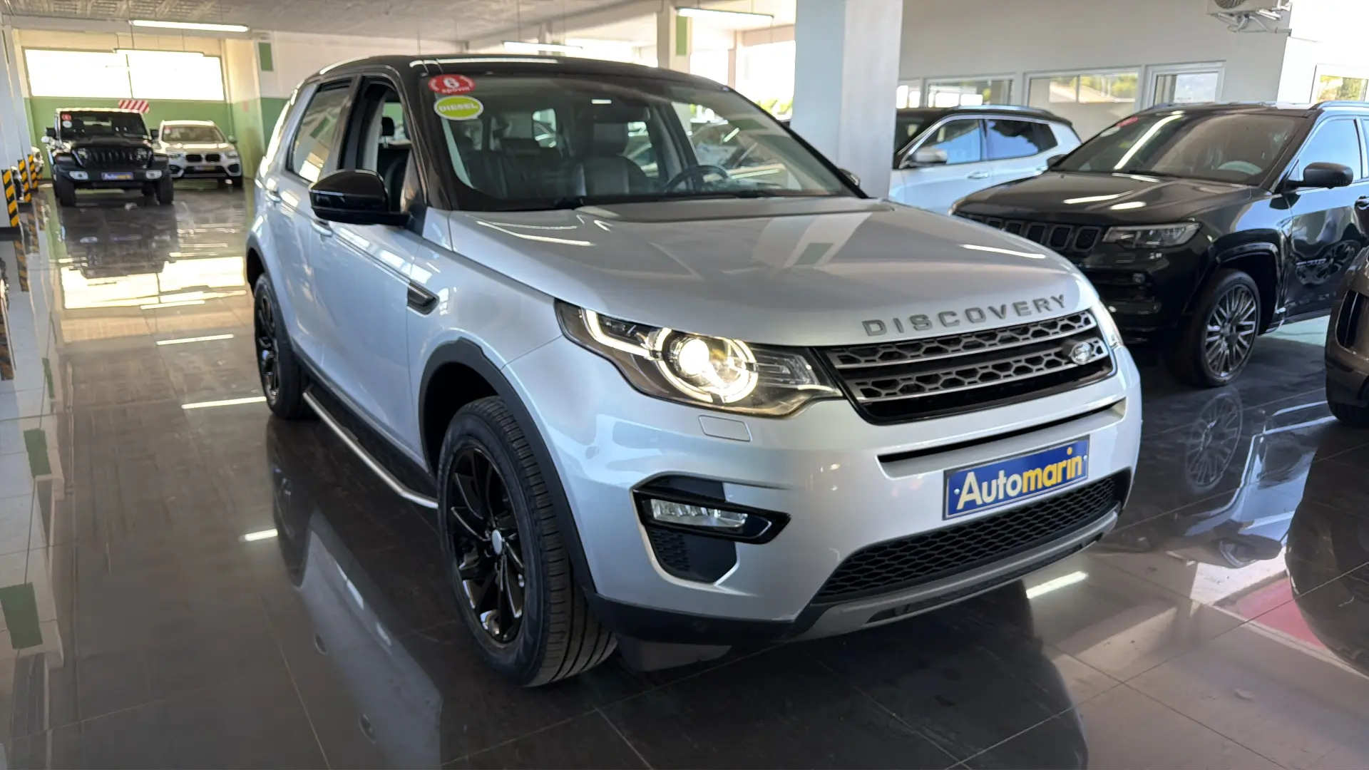 View 3 - Land Rover Discovery Sport - 2017