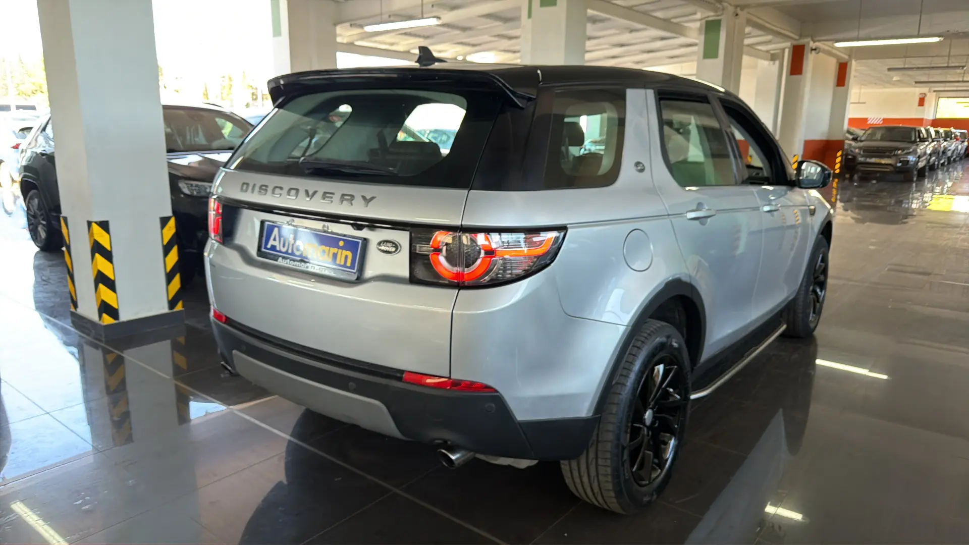 View 4 - Land Rover Discovery Sport - 2017