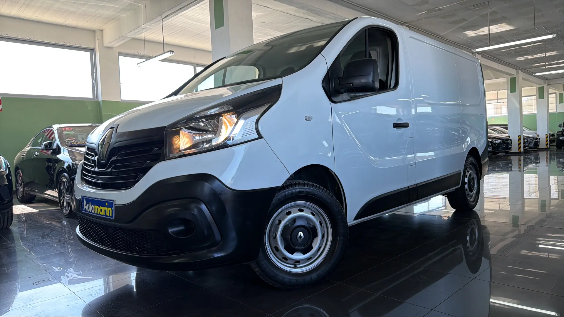 View 1 - Renault Trafic - 2019