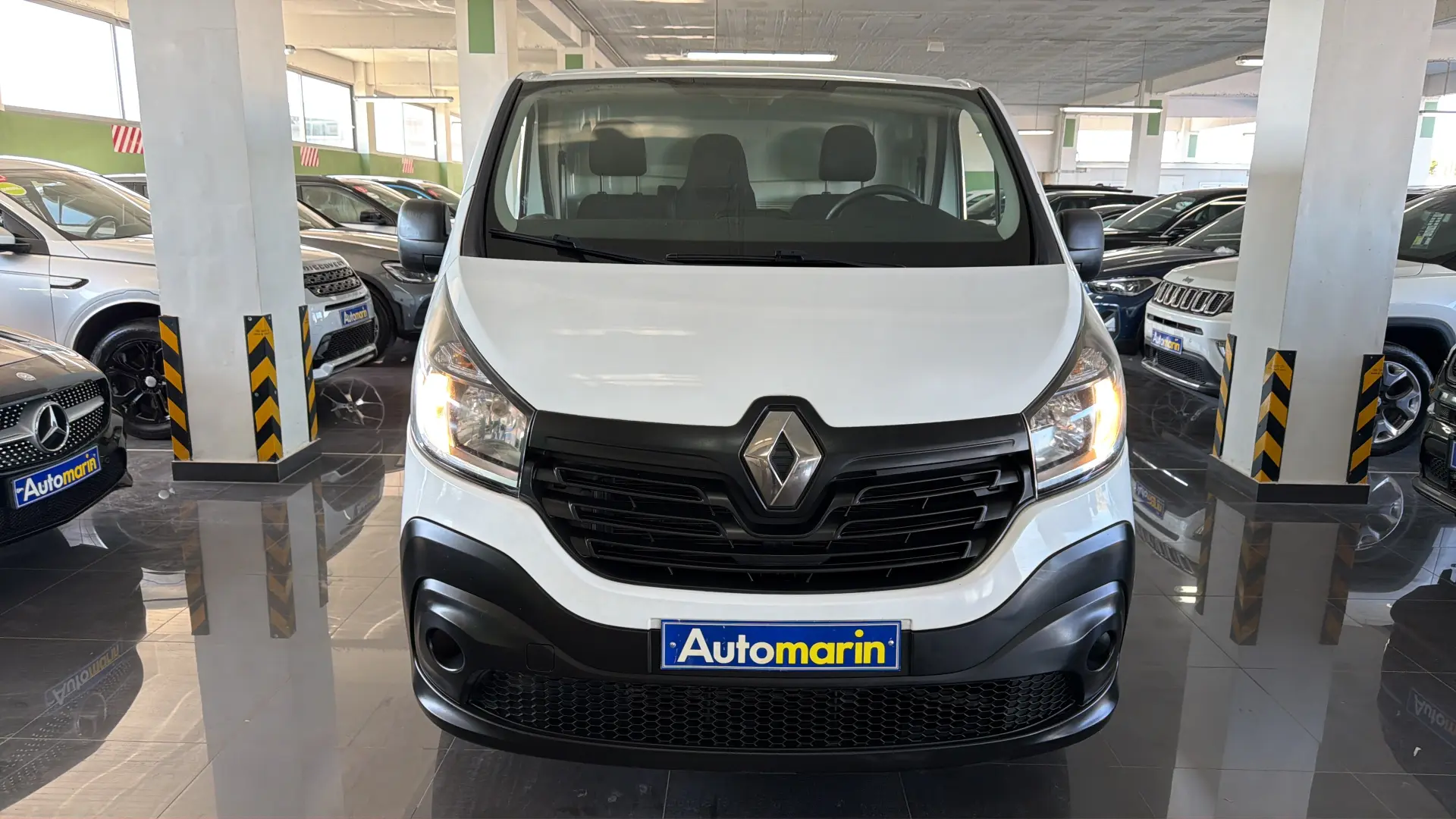 View 2 - Renault Trafic - 2019