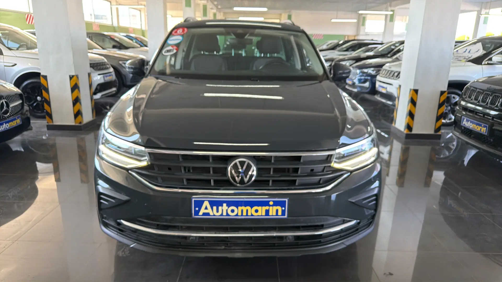 View 2 - Volkswagen Tiguan - 2022
