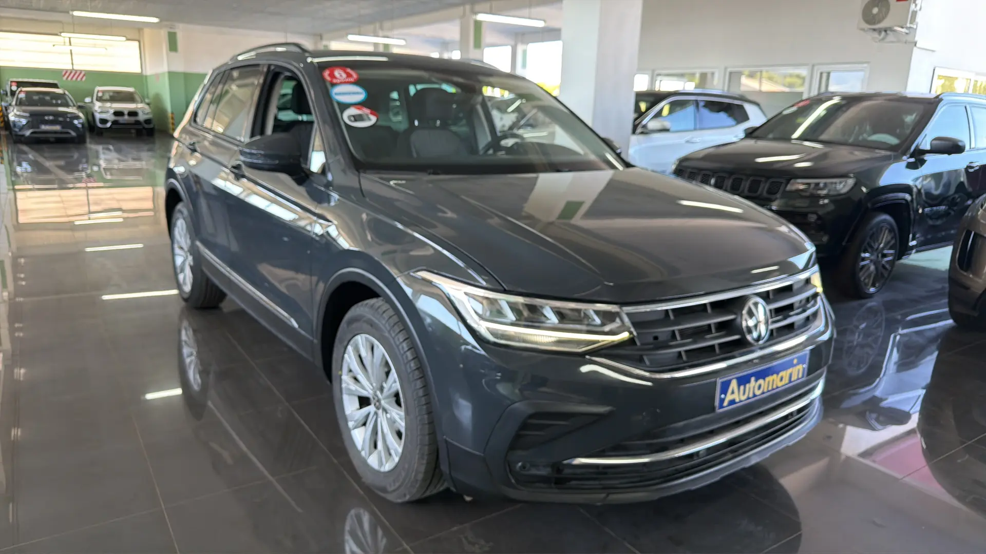 View 3 - Volkswagen Tiguan - 2022