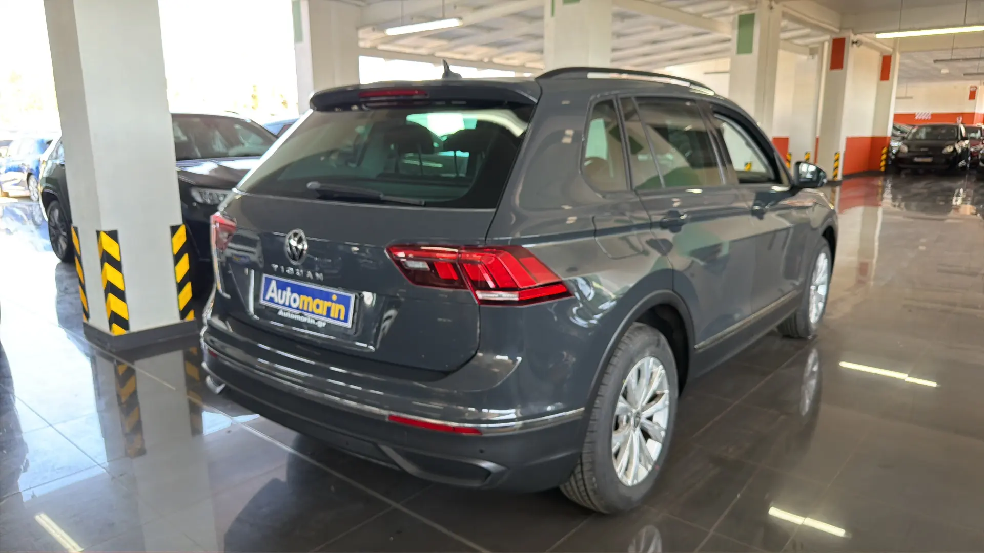 View 4 - Volkswagen Tiguan - 2022