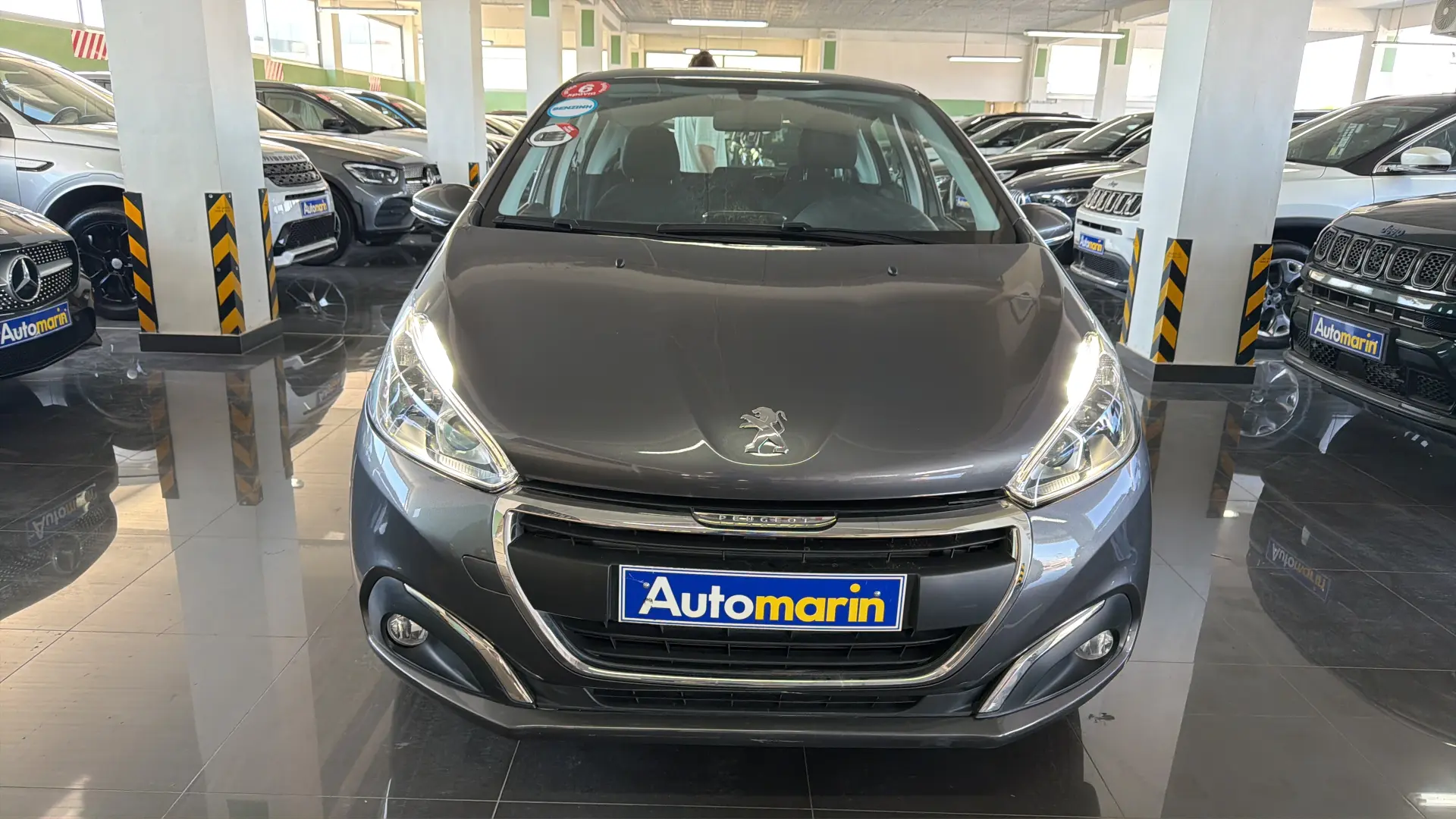 View 2 - Peugeot 208 - 2019