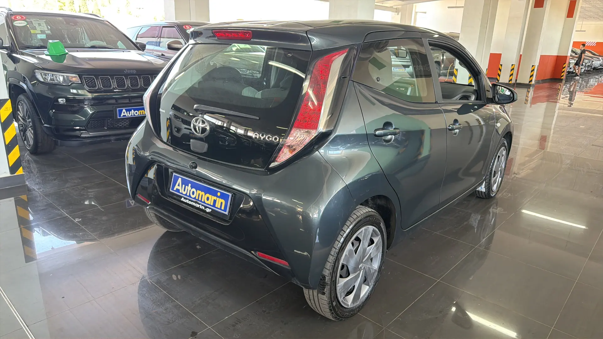 View 4 - Toyota Aygo - 2016