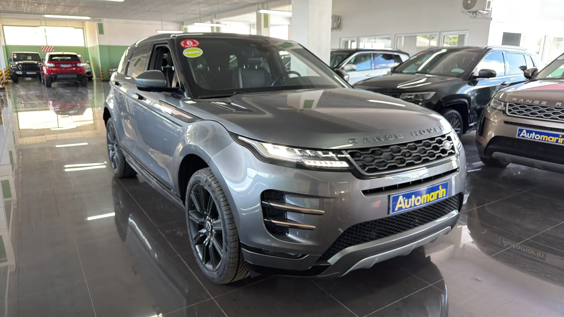 View 3 - Land Rover Range Rover Evoque - 2019