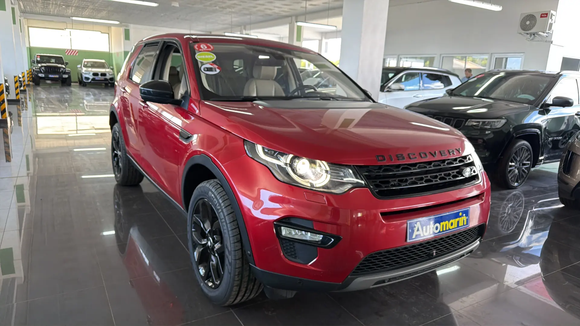 View 3 - Land Rover Discovery Sport - 2018