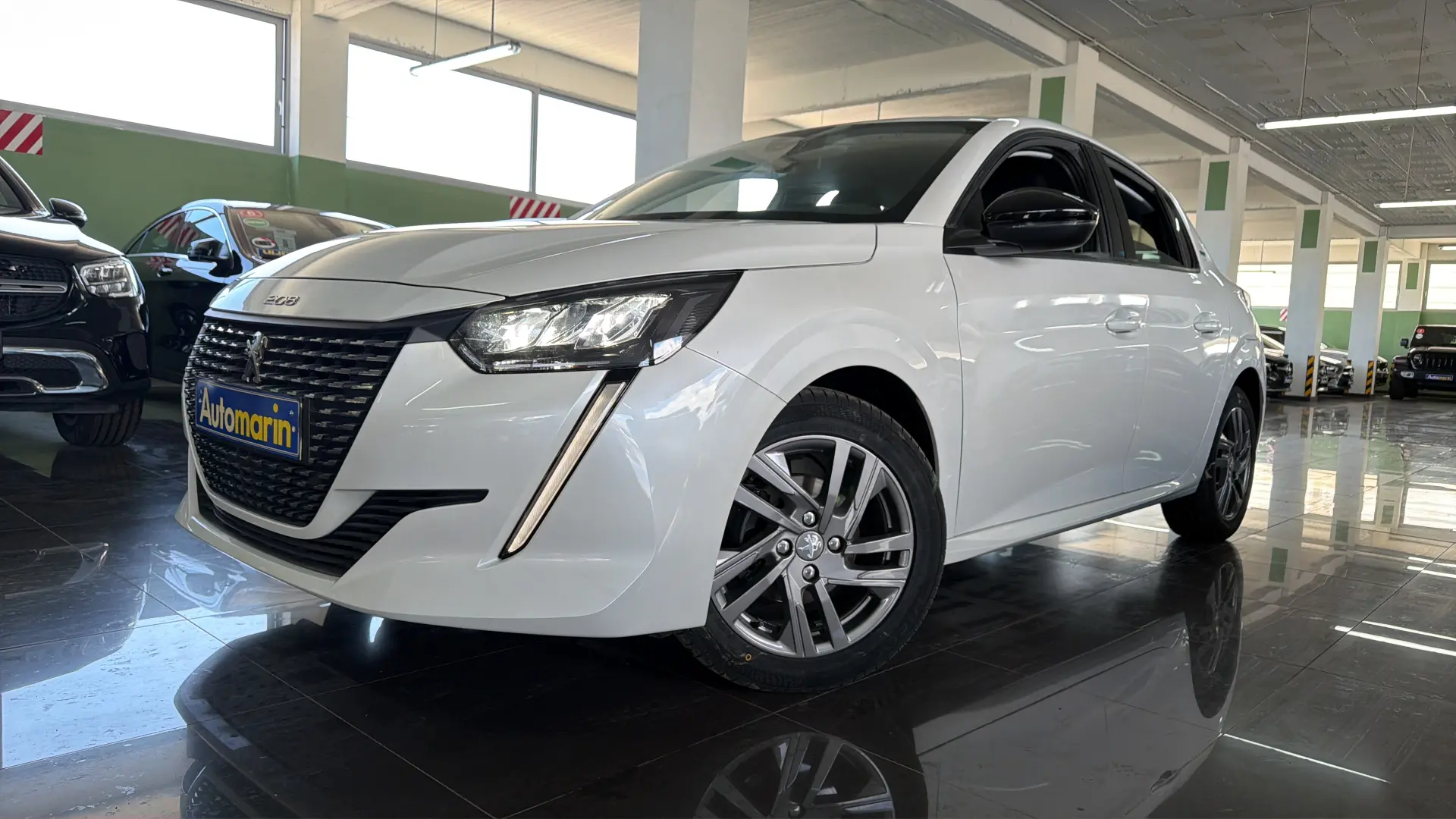 View 1 - Peugeot 208 - 2022