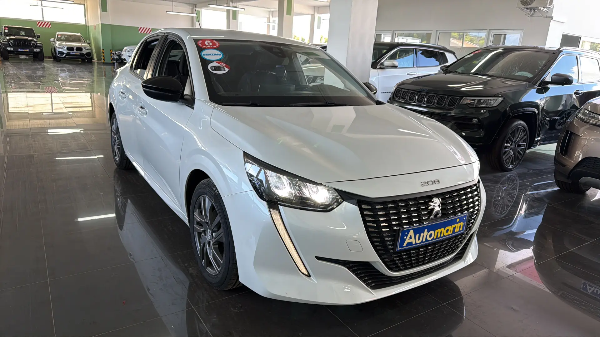 View 3 - Peugeot 208 - 2022