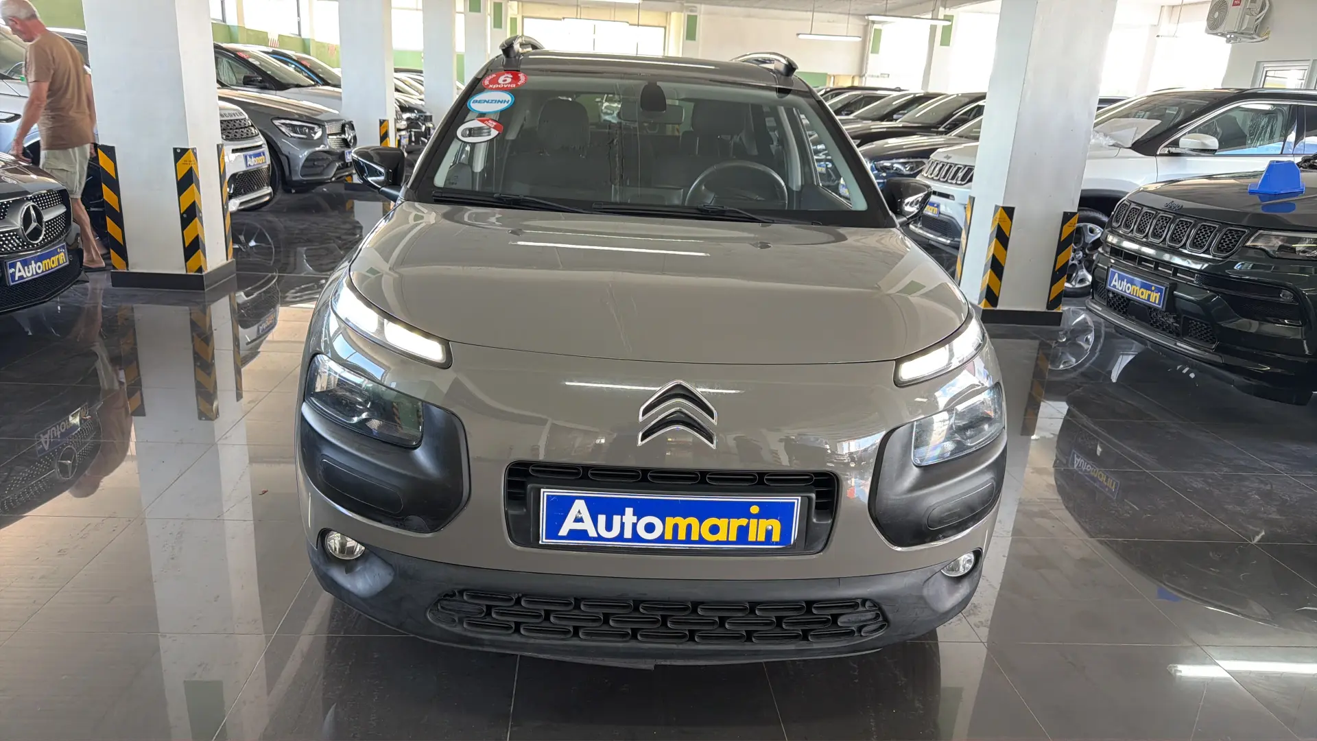 View 2 - Citroen C4 Cactus - 2016