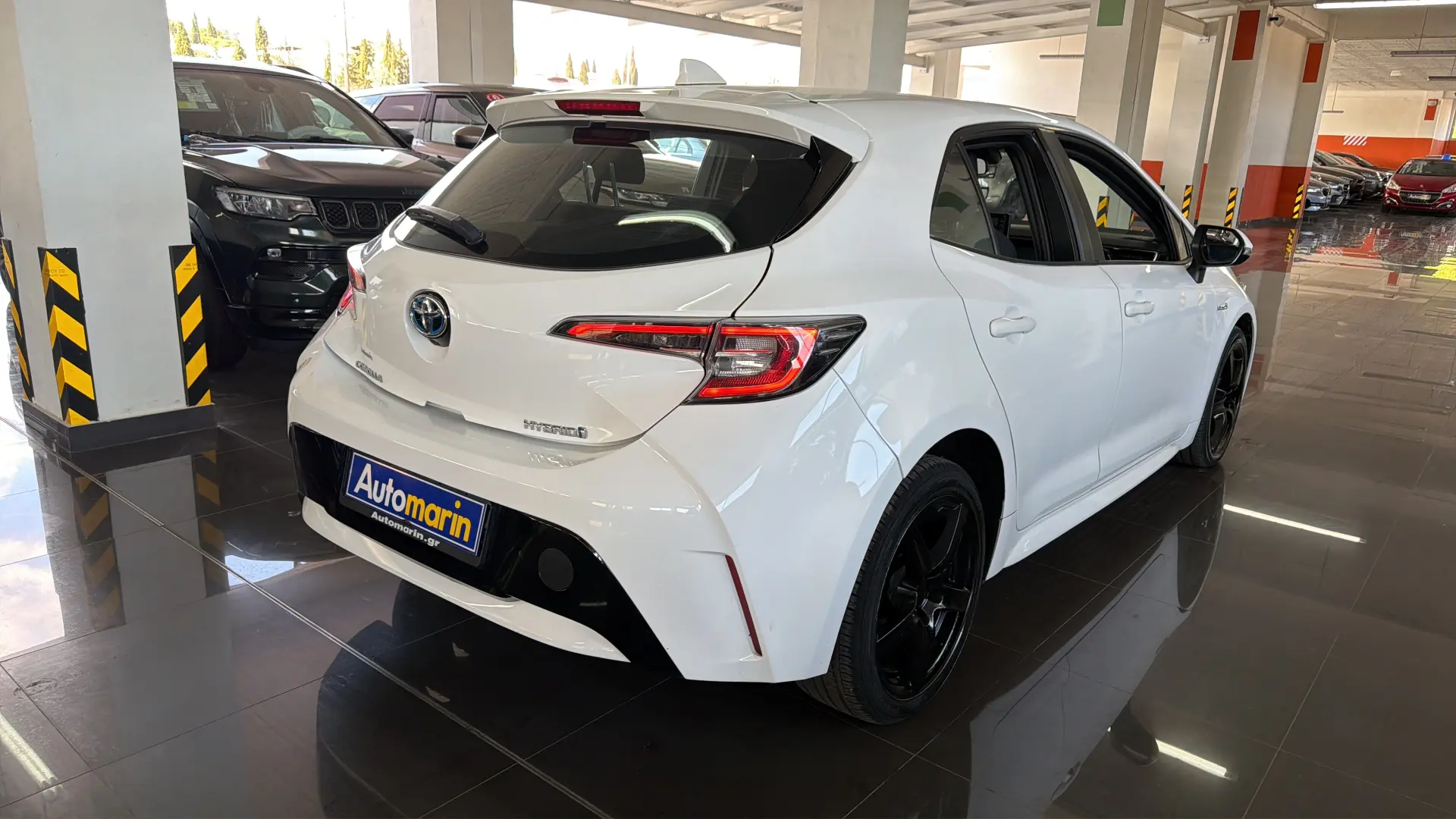 View 4 - Toyota Corolla - 2019