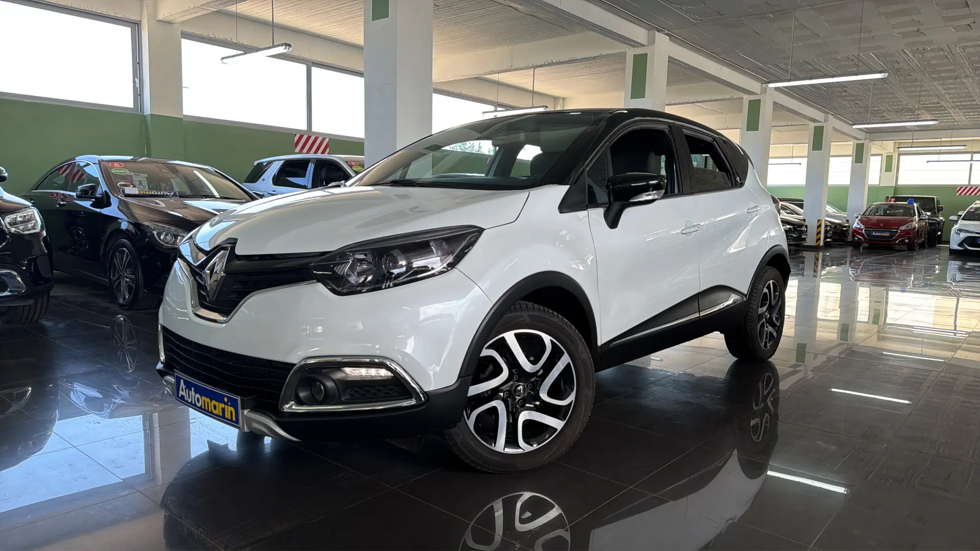 View 1 - Renault Captur - 2016
