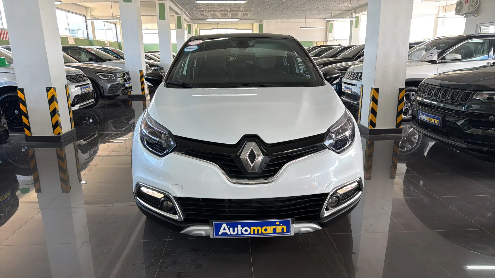 View 2 - Renault Captur - 2016